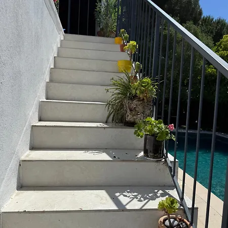 Πανσιόν Etage Prive Dans Maison Chaleureuse Avec Piscine *