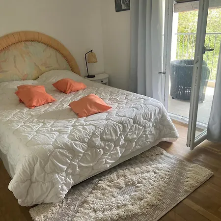 Πανσιόν Etage Prive Dans Maison Chaleureuse Avec Piscine *