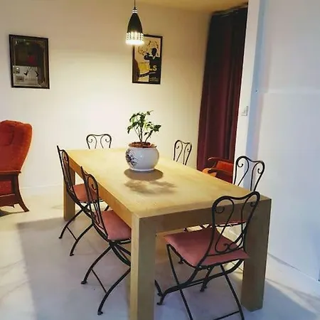 Πανσιόν Etage Prive Dans Maison Chaleureuse Avec Piscine Αντίμπ